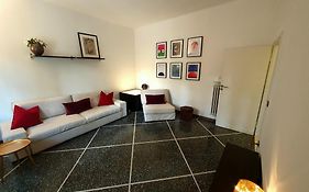 Spacious Three-Room Apartment In Saragozza